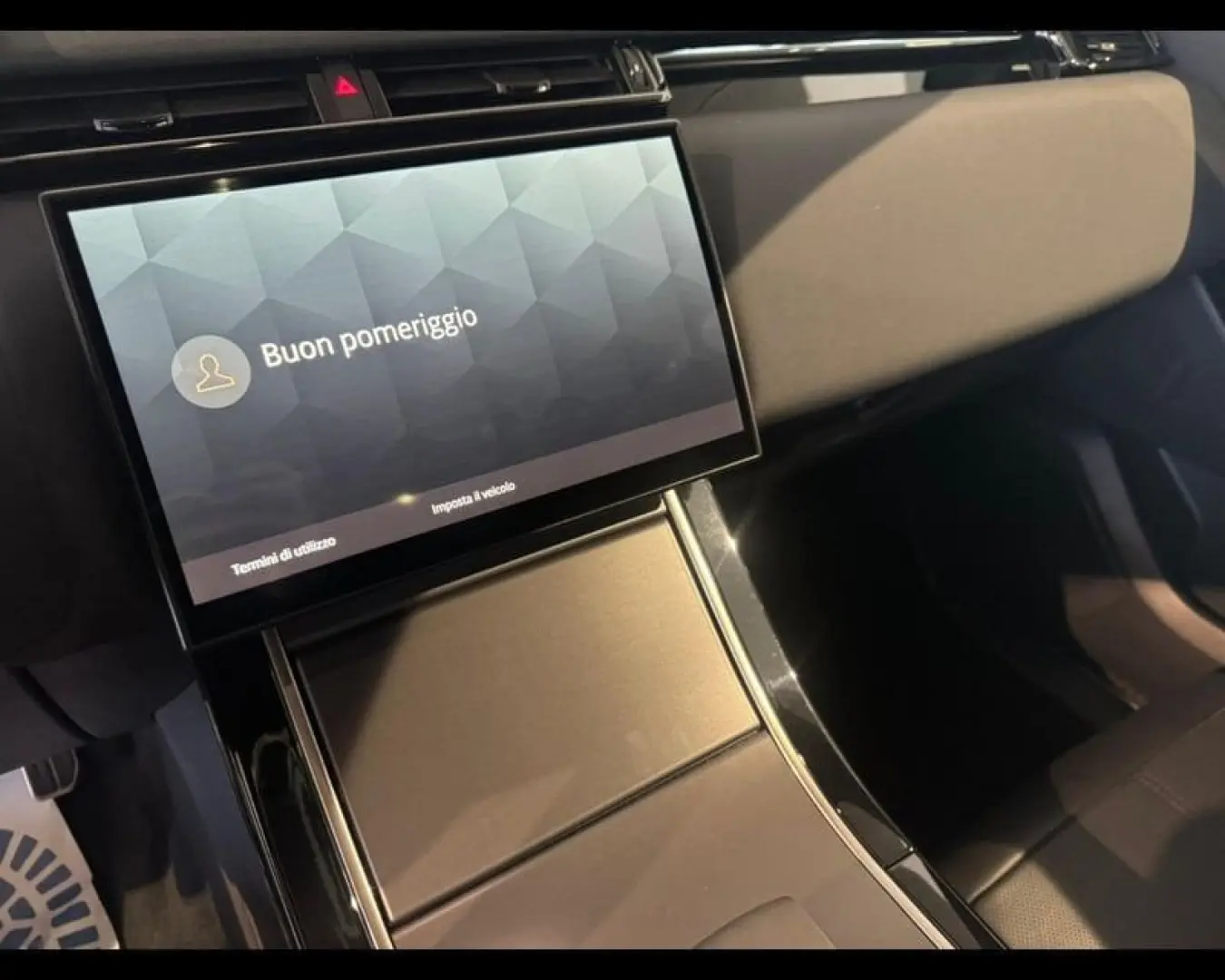 Land Rover Range Rover Velar 2.0D I4 204 CV R-Dy