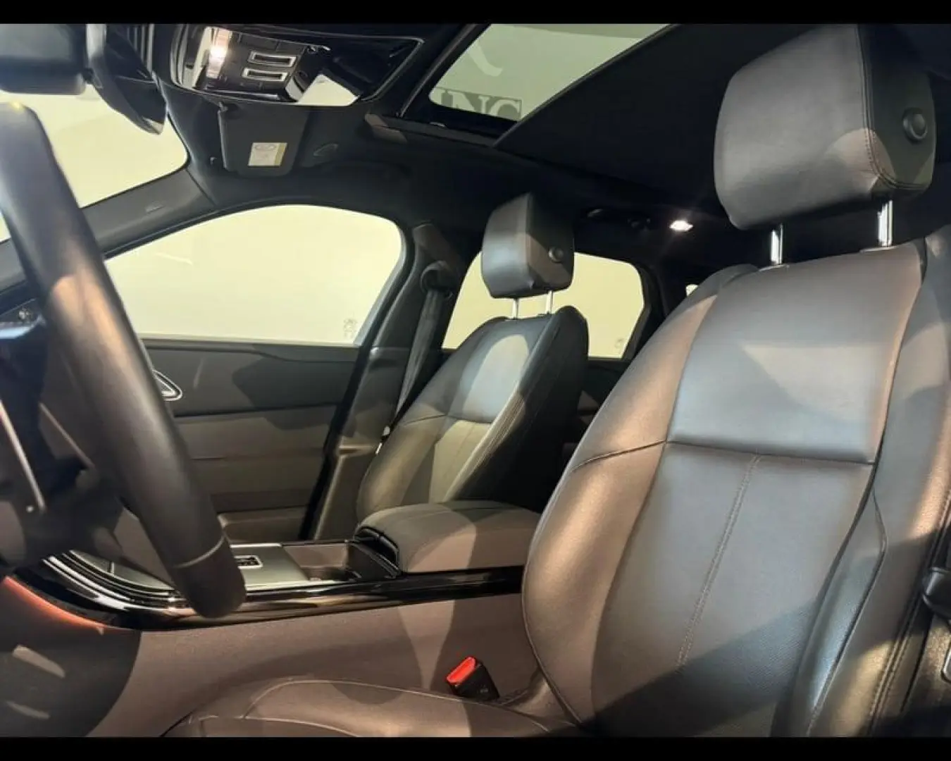 Land Rover Range Rover Velar 2.0D I4 204 CV R-Dy