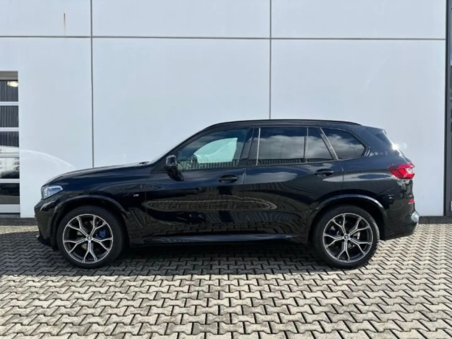 X5 xDrive 30dA M-Sport AHK PANO StHZ B&W Parkass
