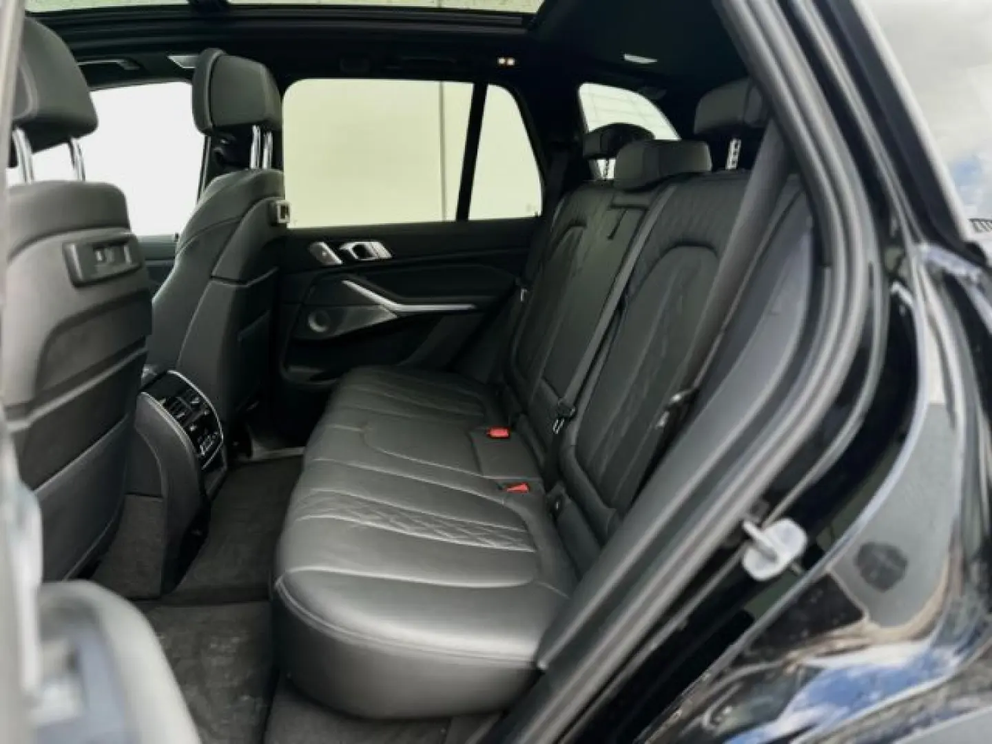 X5 xDrive 30dA M-Sport AHK PANO StHZ B&W Parkass