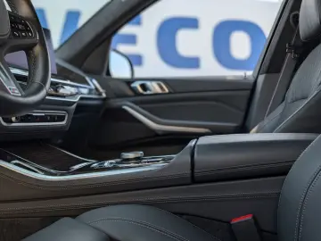 X5 xDrive30d M-Sport PRO LCI Shadow Line IconicG
