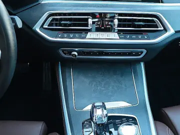 X5 45e M SPORT LASER SITZBELÜFTUNG PANO AHK 22