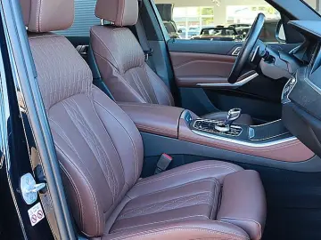 X5 45e M SPORT LASER SITZBELÜFTUNG PANO AHK 22