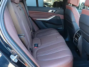 X5 45e M SPORT LASER SITZBELÜFTUNG PANO AHK 22