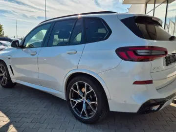 X5 xDrive45e ///M-Sport/AHK/Pano-D/Massagesitze