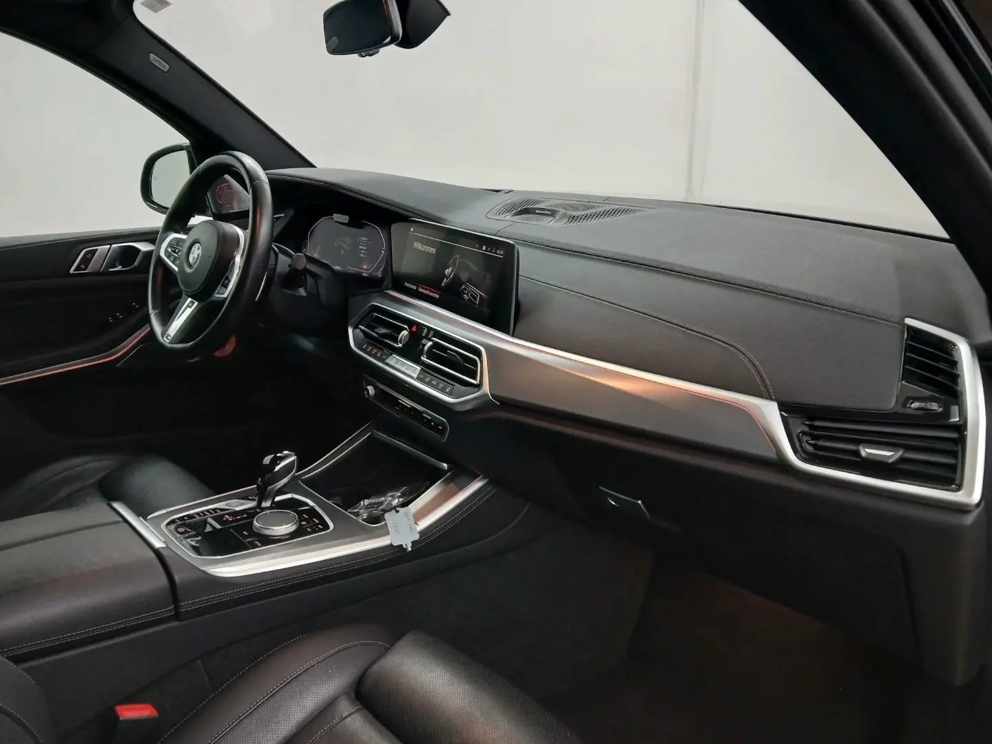 X5xDrive40d M-Sport B&W Laser AHK