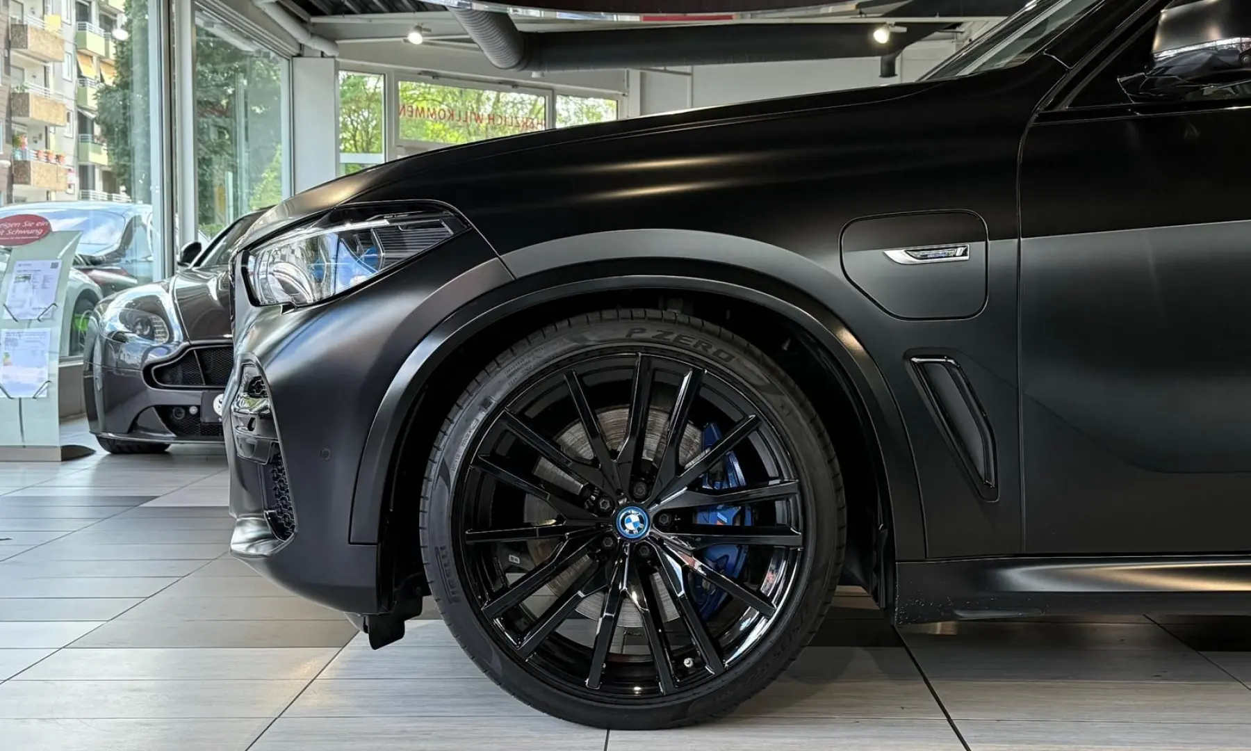 X5 xDrive 45 e M Sport*Pano-Sky*Massage*B&W*TV