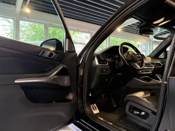 X5 xDrive 45 e M Sport*Pano-Sky*Massage*B&W*TV
