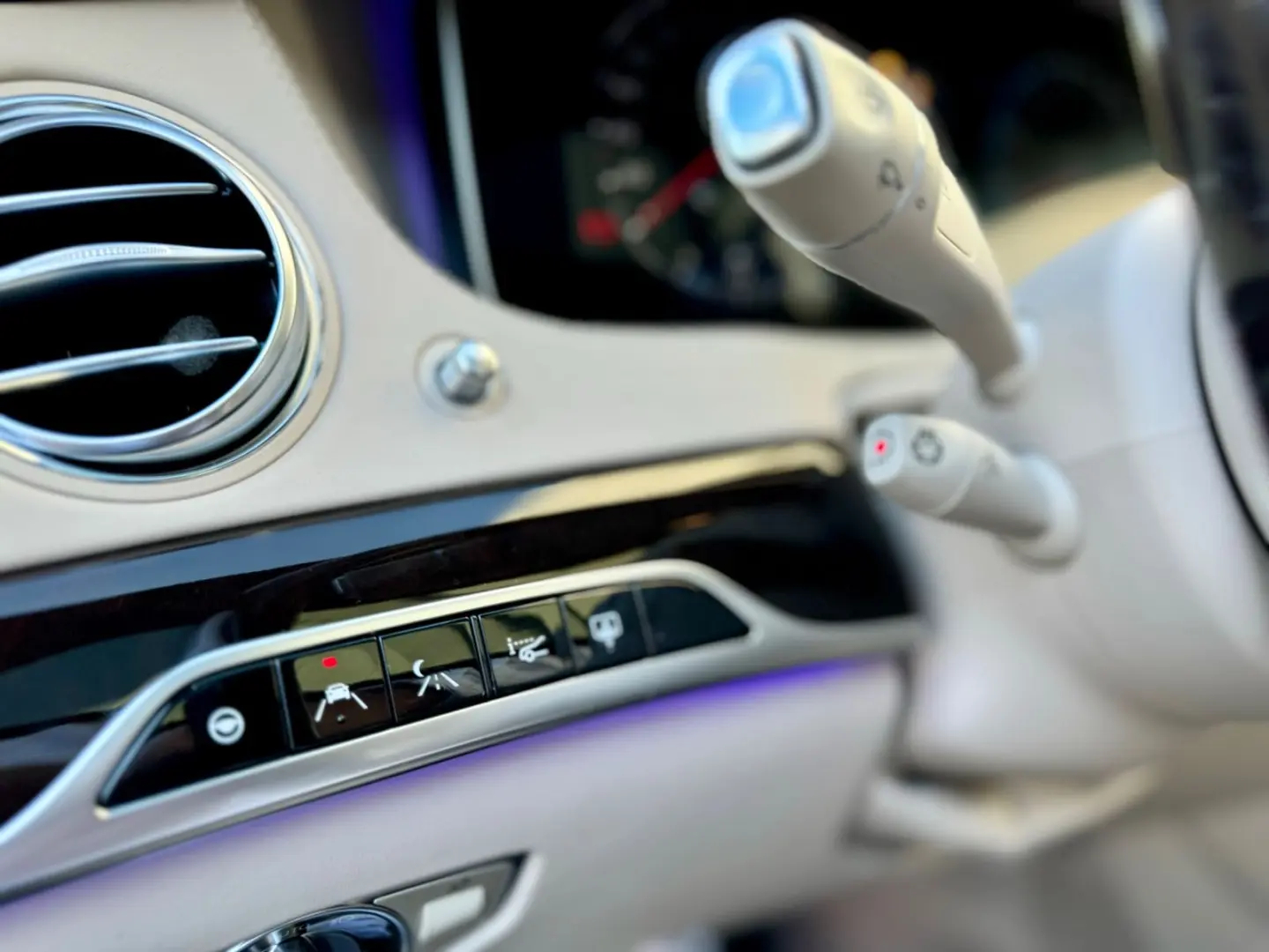 S 650 Maybach DESIGNO MANU°EXKLUSIV°1.CLASS°TV