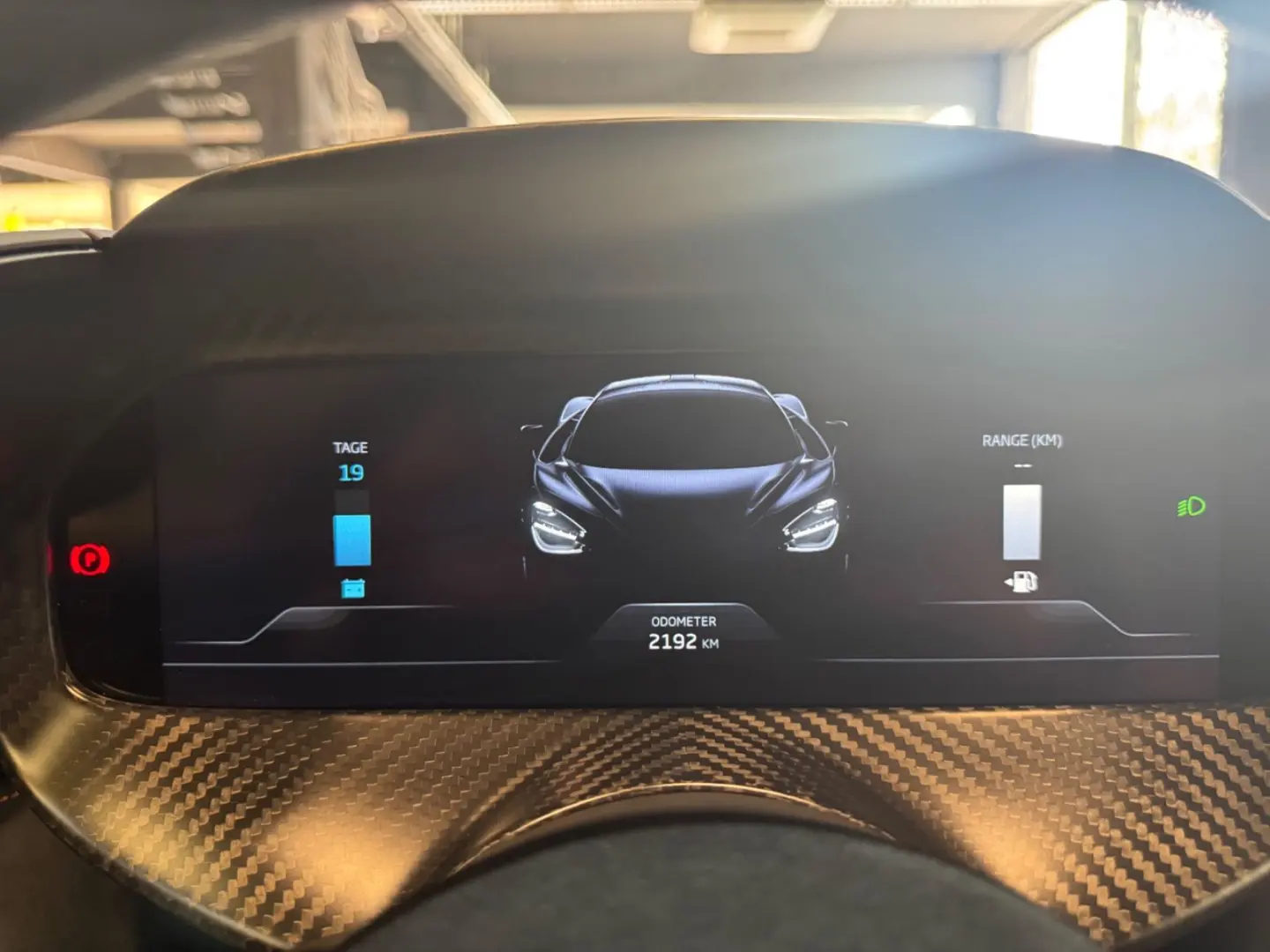 750S Coupe LIFT~FULL CARBON~BOWERS&WILKINS~360