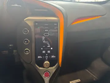 750S Coupe LIFT~FULL CARBON~BOWERS&WILKINS~360