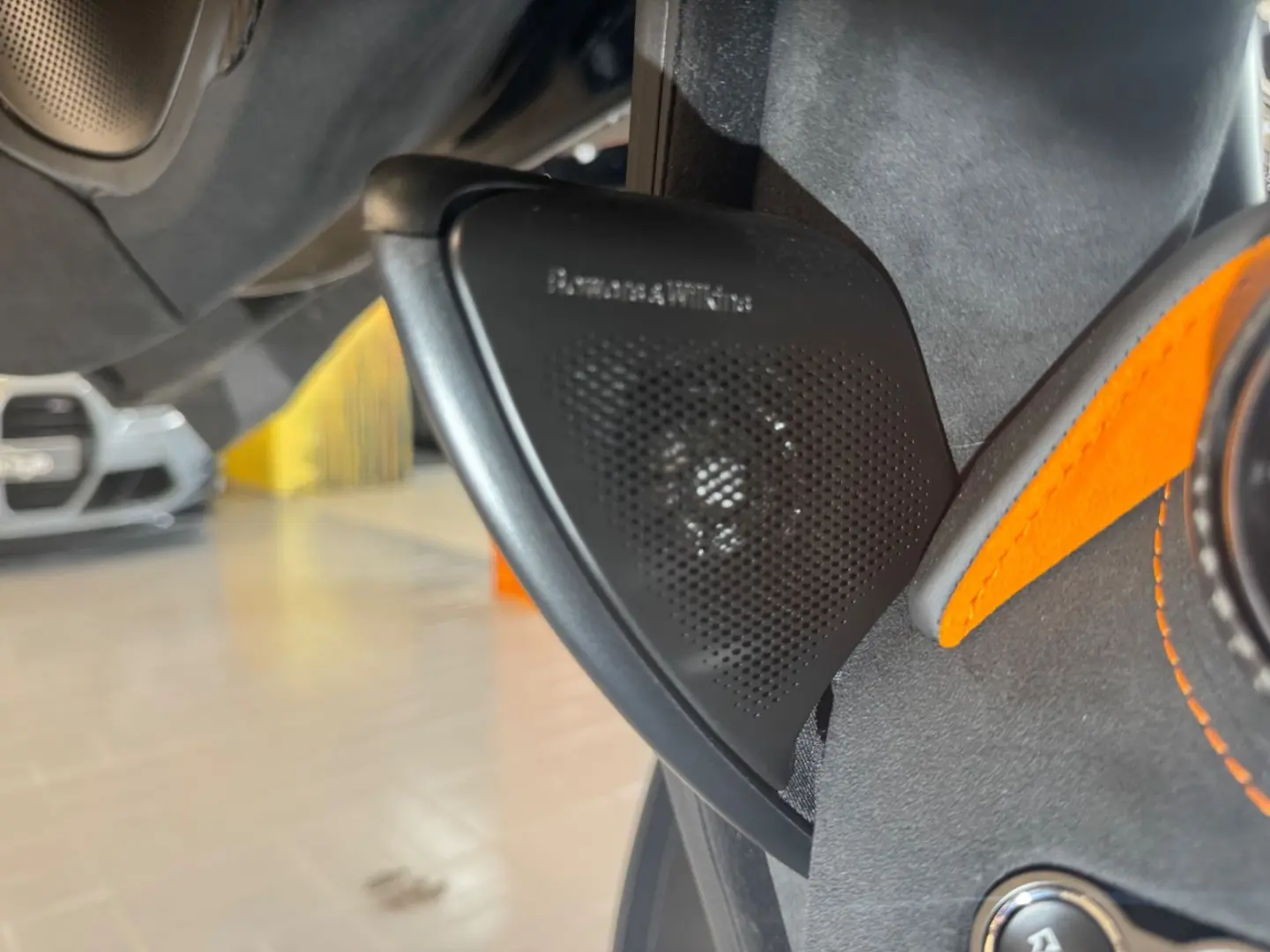 750S Coupe LIFT~FULL CARBON~BOWERS&WILKINS~360
