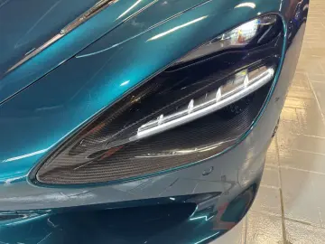 750S Coupe LIFT~FULL CARBON~BOWERS&WILKINS~360
