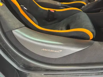 750S Coupe LIFT~FULL CARBON~BOWERS&WILKINS~360