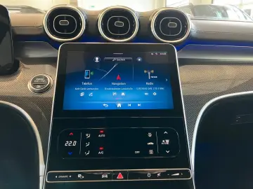 C 300 AMG LED Night Spur RüCam DAB CarPlay
