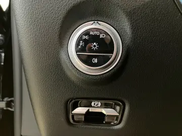 C 300 AMG LED Night Spur RüCam DAB CarPlay