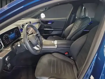 C 220 d AMG+MBUX+DISTRONIC+AMBIENTE+KAMERA+AHK