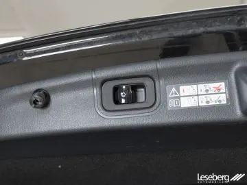 C 220 d AMG LED/Rückfahrkamera/AHK/Ambiente/DAB