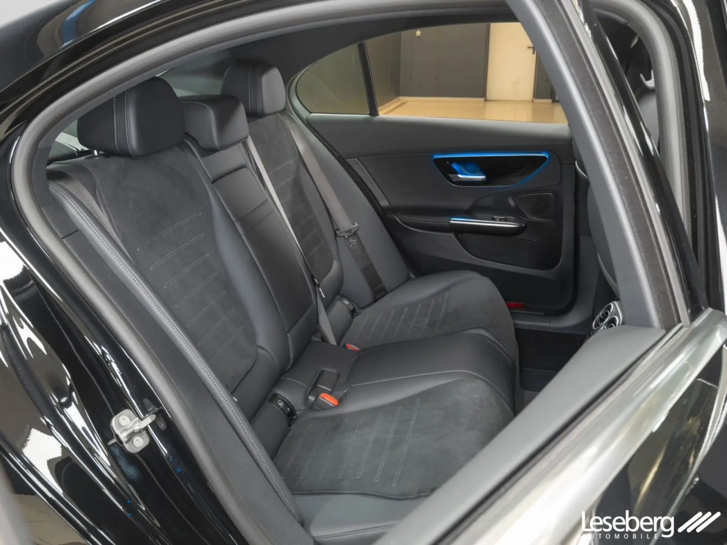 C 220 d AMG LED/Rückfahrkamera/AHK/Ambiente/DAB