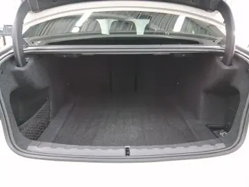 320d Limousine*AHK*Komfortzugang*Memory*Adaptive