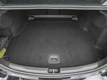 C 300 4M AMG Rückfahrkamera Ambiente MBUX LED
