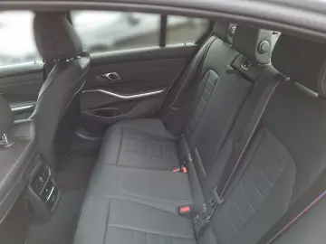 330i xDrive Lim. M Sport Pro HUD DA Prof. AHK PA