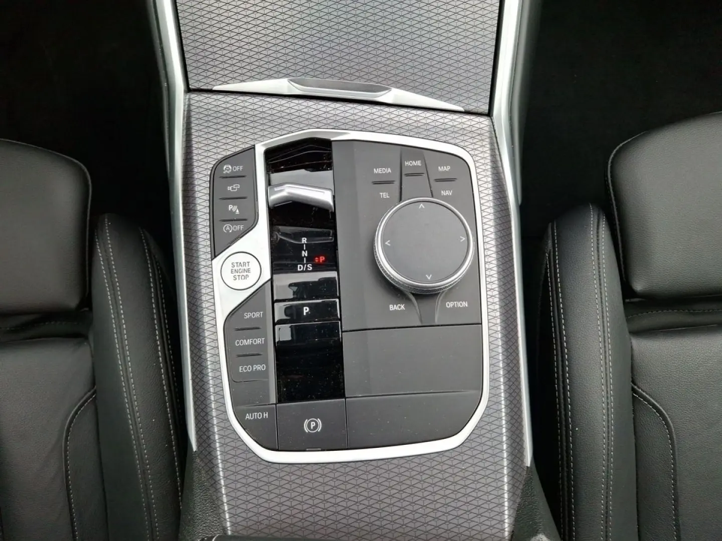 330i xDrive Lim. M Sport Pro HUD DA Prof. AHK PA