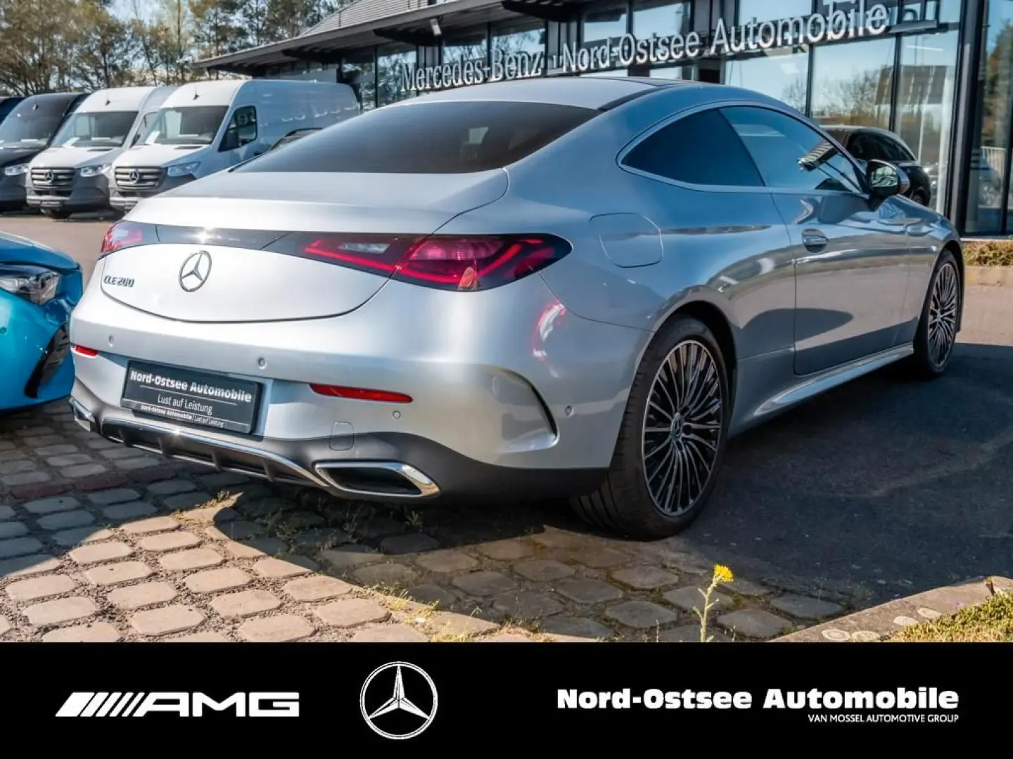 CLE 200 AMG ADV.+ PANO AHK DISTRO DIGITALLIGHT