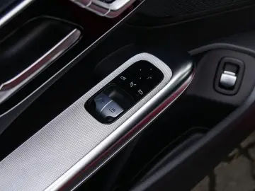 CLE 200 Coupé AMG/Pano/AHK/360/Digital/Distr/Win