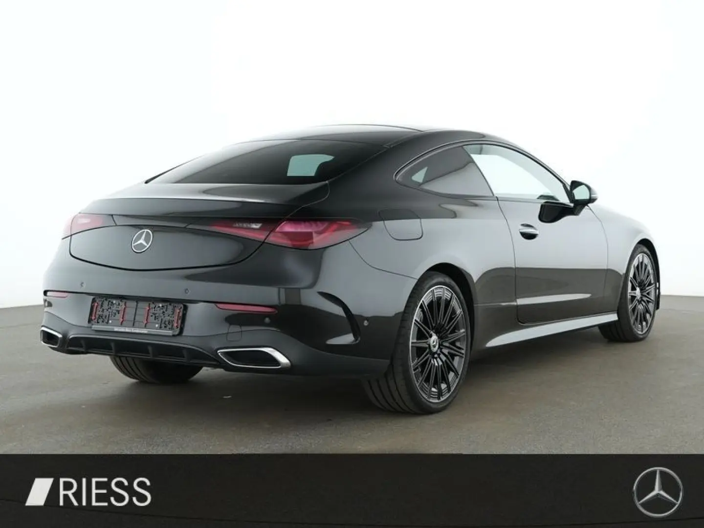 CLE 200 AMG Sport Night Standh Pano AHK 19''
