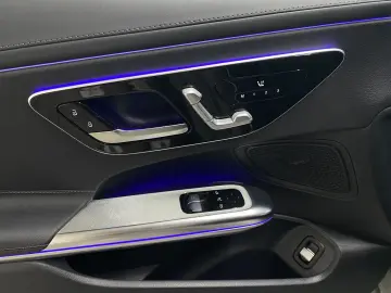 CLE 220 d Coupe AMG+LED+PANO+KAMERA+NAV+KEY+AMBI