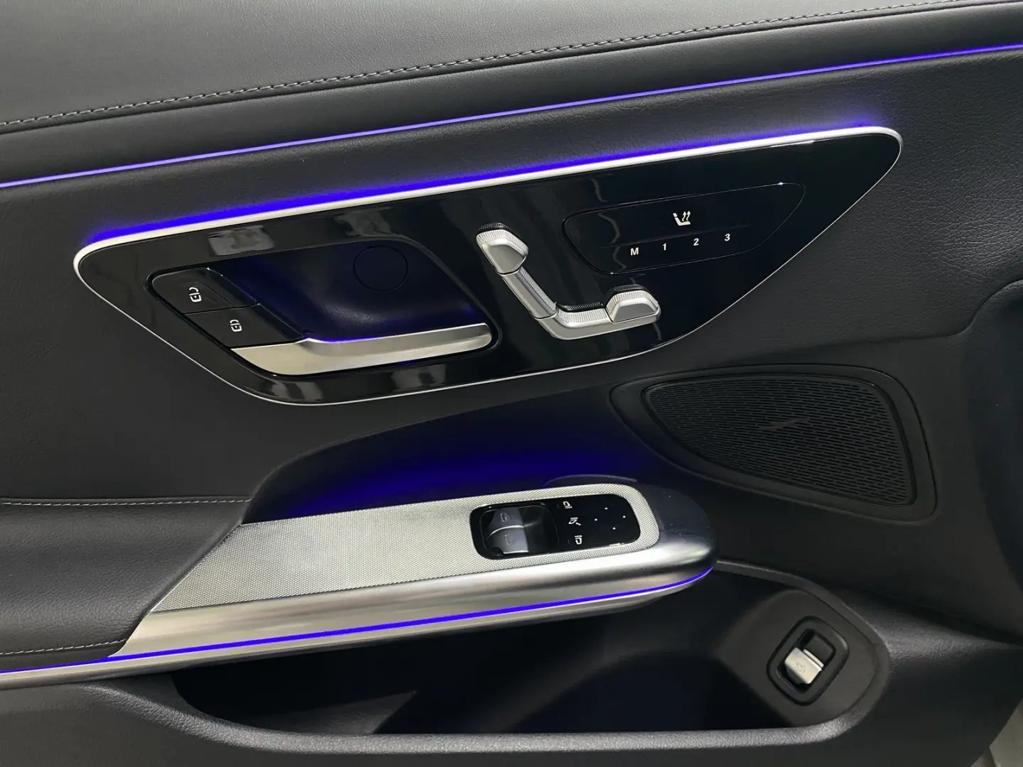 CLE 220 d Coupe AMG+LED+PANO+KAMERA+NAV+KEY+AMBI