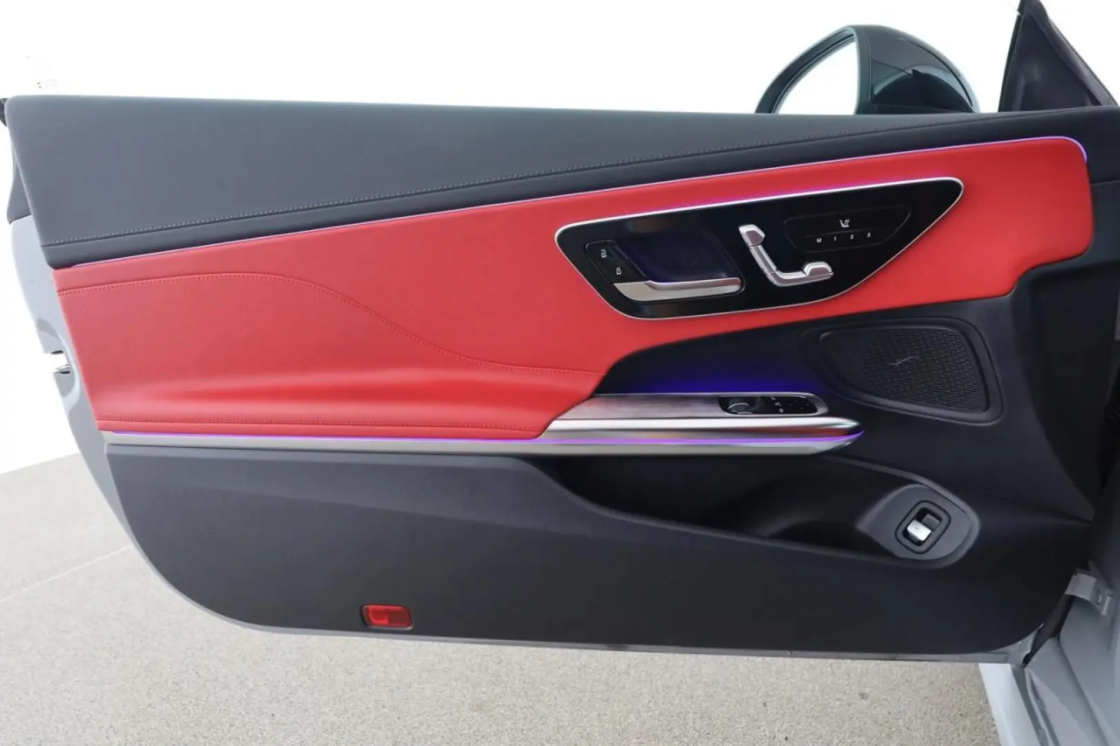 CLE 200 Coupé AMG Night Leder rot Pano 20 Zoll