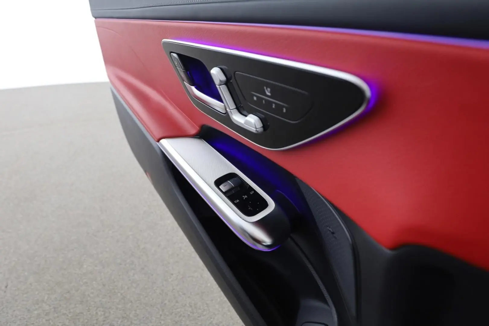 CLE 200 Coupé AMG Night Leder rot Pano 20 Zoll
