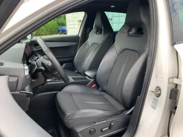 Formentor VZ 2.0 TSI 4Drive PANO+NAV+BEATS+PDC
