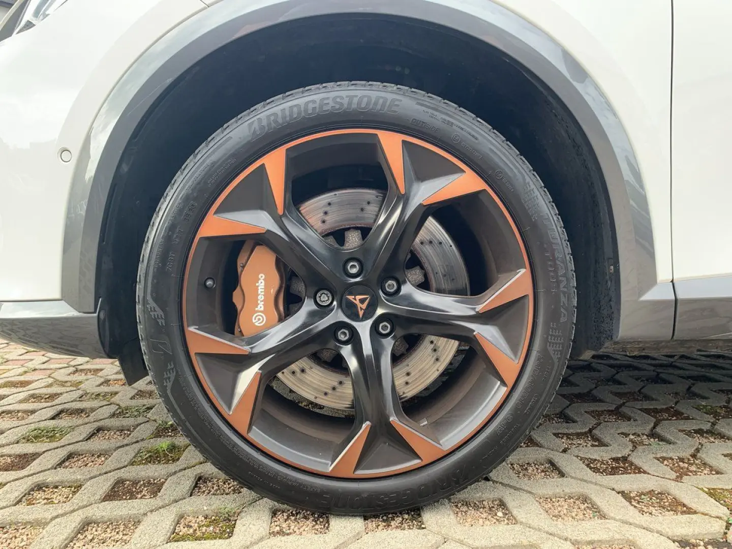 Formentor VZ 2.0 TSI 4Drive PANO+NAV+BEATS+PDC