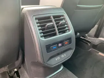Formentor VZ 2.0 TSI 4Drive PANO+NAV+BEATS+PDC