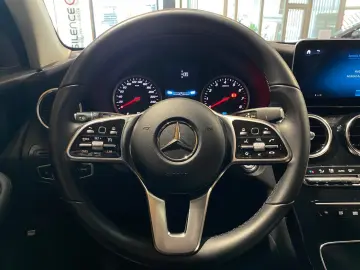 GLC 200 4Matic LED Navi AHK FLA PDC SitzH SR&WR