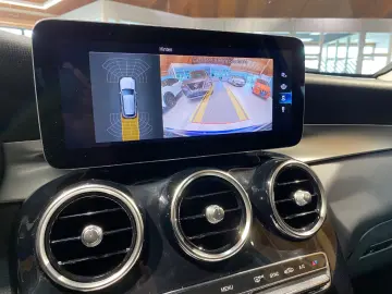 GLC 200 4Matic LED Navi AHK FLA PDC SitzH SR&WR