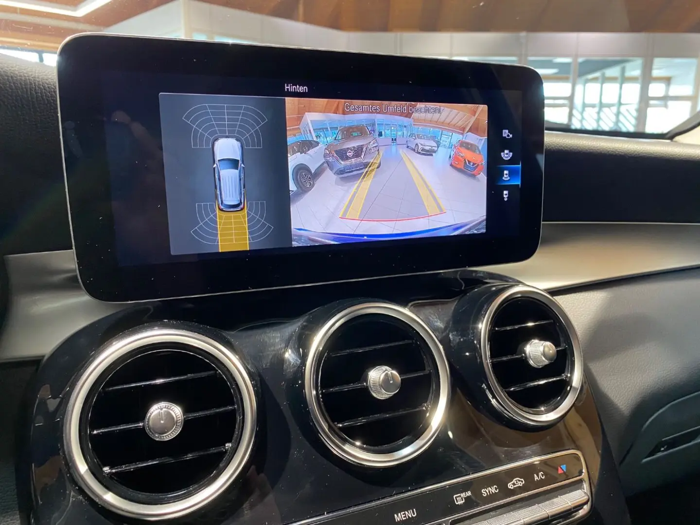 GLC 200 4Matic LED Navi AHK FLA PDC SitzH SR&WR
