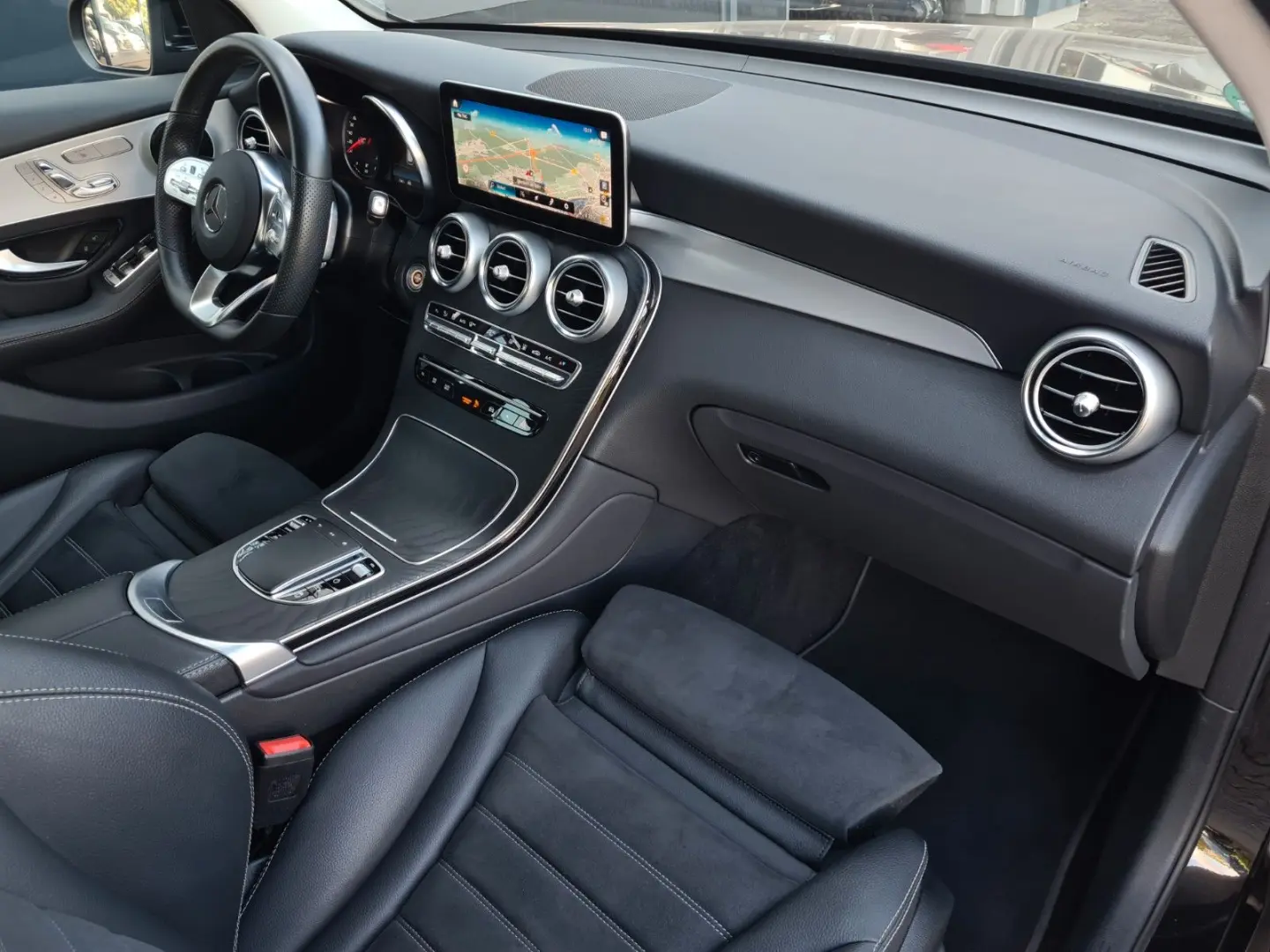 GLC 300de 4M - AMG INT - ASSISTS - CAM