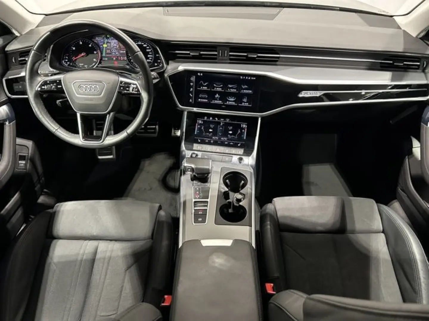 A6 Allroad 40 TDI Black Edition Pano 20 Zoll