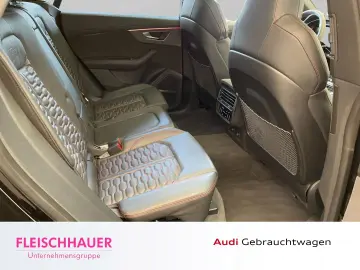 RSQ8 quattro B & O HUD ACC Luftfederung StandHZG