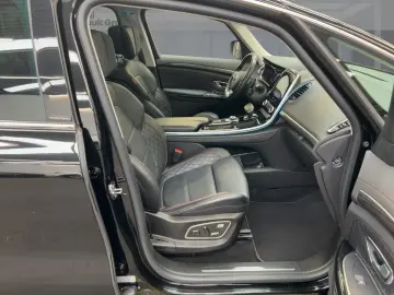 Espace INITIALE PARIS TCe 225