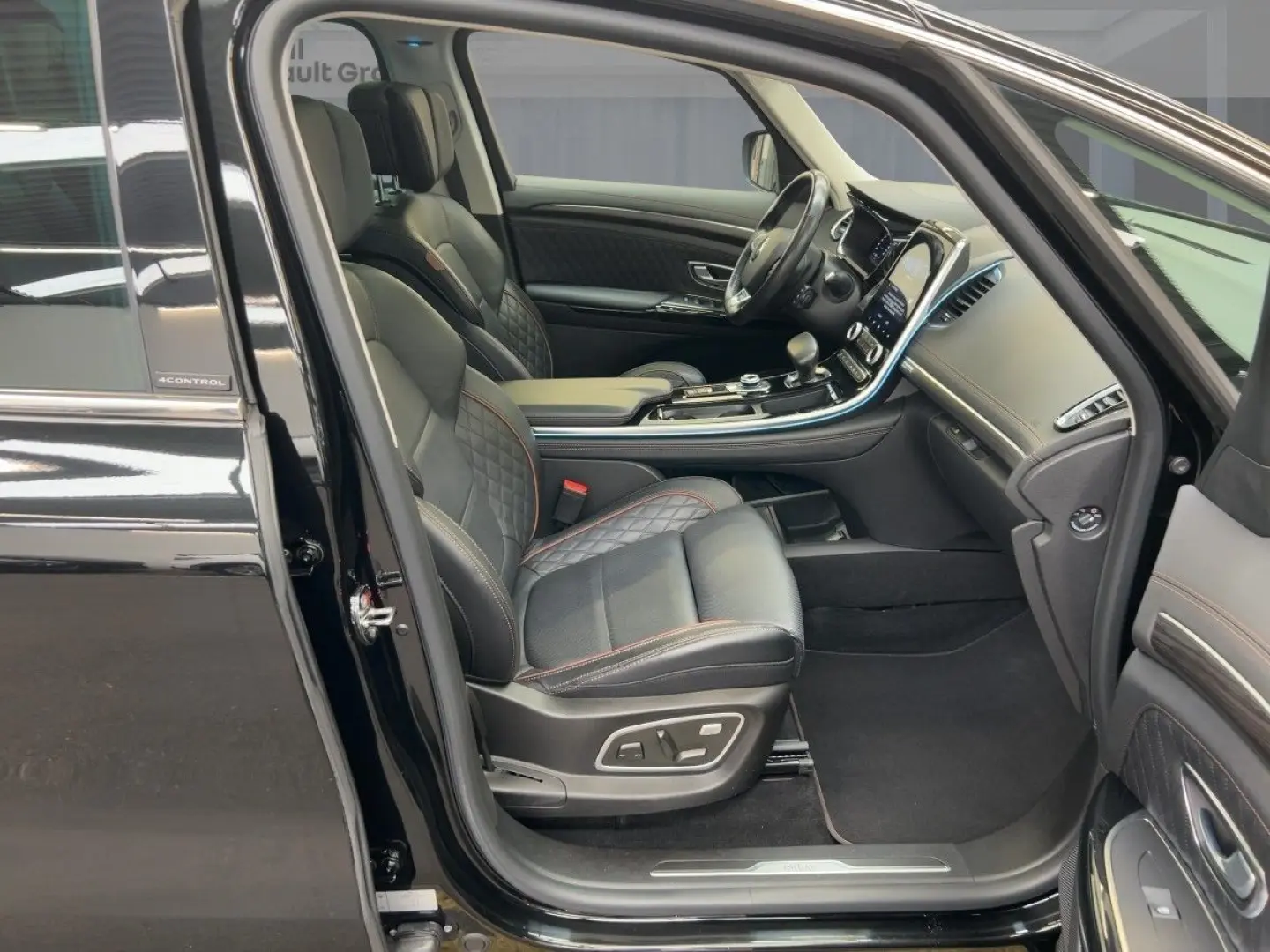 Espace INITIALE PARIS TCe 225