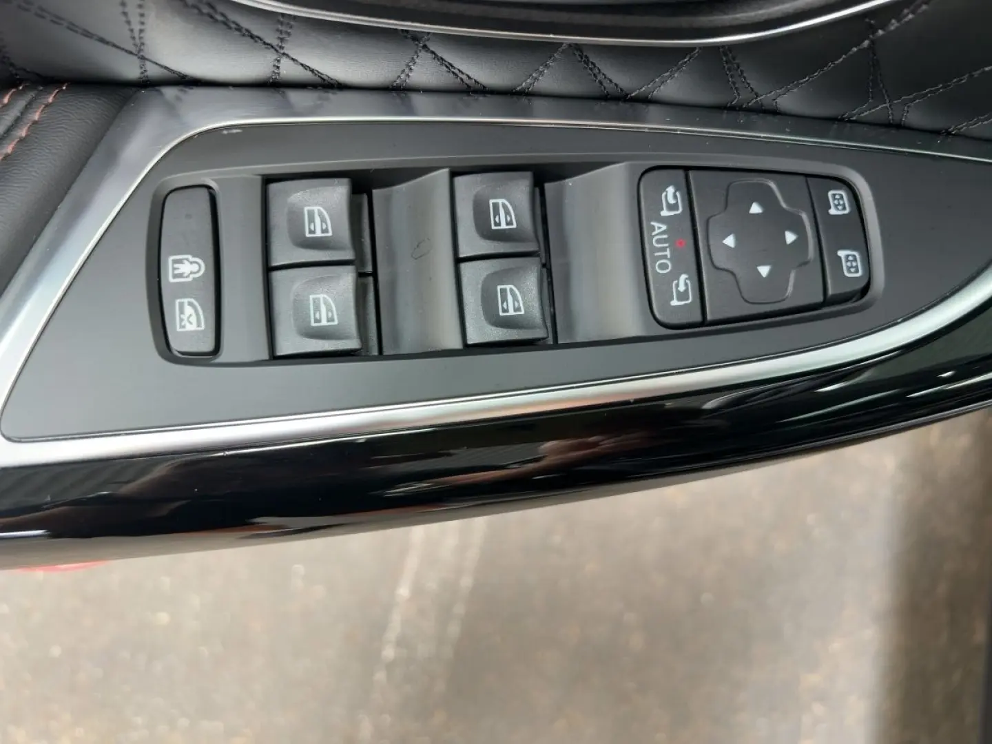 Espace INITIALE PARIS TCe 225