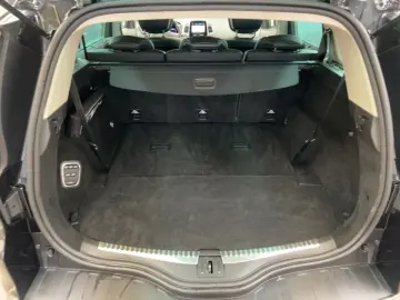 Espace INITIALE PARIS TCe 225