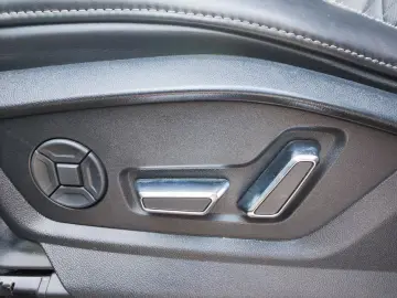 Audi Q8 3.0 55 TFSI quattro Tiptronic MHEV