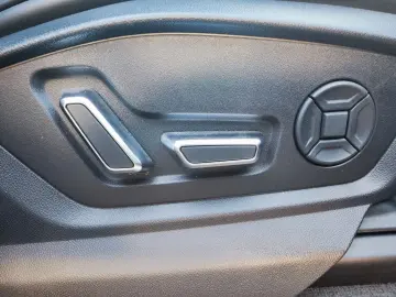 Audi Q8 3.0 55 TFSI quattro Tiptronic MHEV
