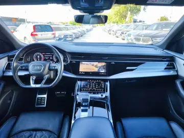 Audi Q8 3.0 55 TFSI quattro Tiptronic MHEV